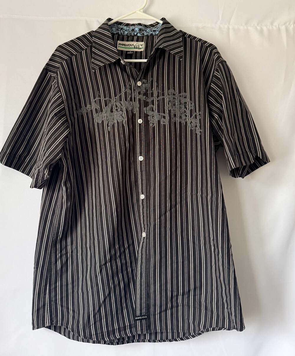 Ambiguous XL Short Sleeve Striped Button Down Shirt Y2K Skater Streetwear